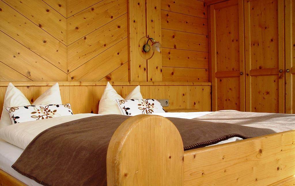 Hotel Garni Apart Elfriede Fiss Room photo