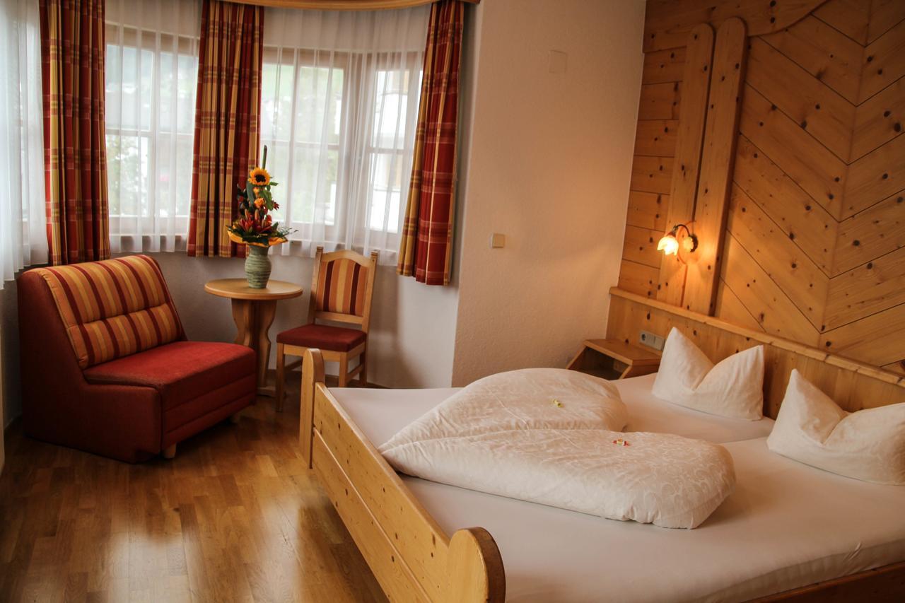 Hotel Garni Apart Elfriede Fiss Exterior photo